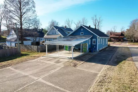 215 E 4th St, Mount Carmel, IL 62863 photo 25