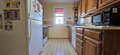 215 E 4th St, Mount Carmel, IL 62863 photo 13