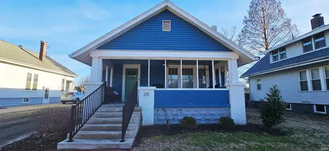 215 E 4th St, Mount Carmel, IL 62863 photo 1