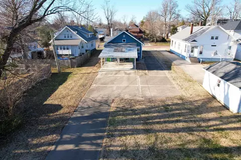 215 E 4th St, Mount Carmel, IL 62863 photo 26