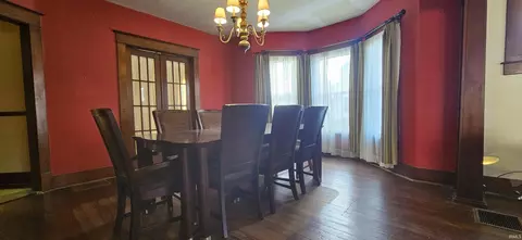 215 E 4th St, Mount Carmel, IL 62863 photo 10