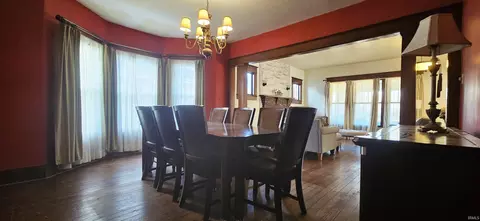 215 E 4th St, Mount Carmel, IL 62863 photo 9