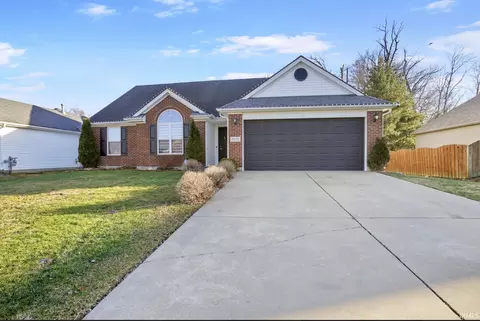 4615 Boardwalk Dr, Evansville, IN 47725