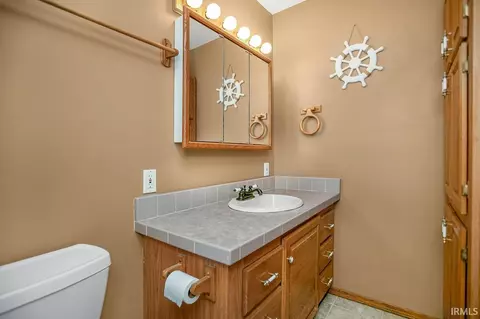 50737 Teall Rd, Bristol, IN 46507 photo 17
