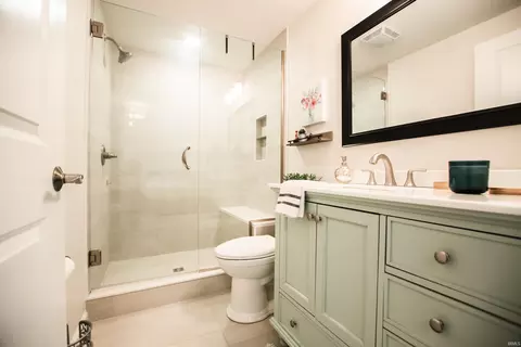 Bath - 3686 S Sowder Sq, Bloomington, IN 47401 photo 2 of 3