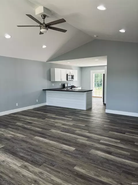 Living - 124 Blue Bird Ln, Mitchell, IN 47446 photo 1 of 3