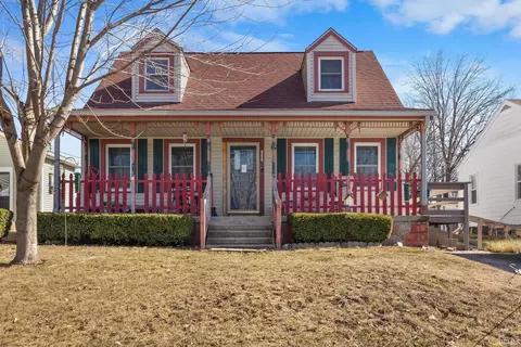 909 N Main St, Frankfort, IN 46041