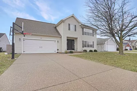 825 Candlestick Ct, Evansville, IN 47725