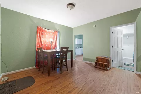 126 W Cherry St, Butler, IN 46721 photo 7