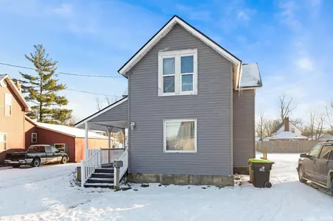 126 W Cherry St, Butler, IN 46721 photo 2