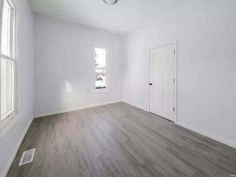 250 N Walnut St, Lyons, IN 47443 photo 9