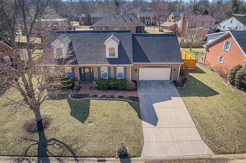 6145 Brighton Dr, Evansville, IN 47715