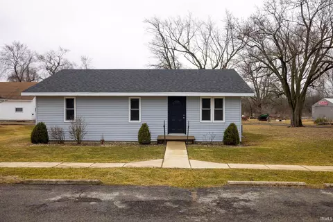 129 W Oak St, Dunkirk, IN 47336 photo 1
