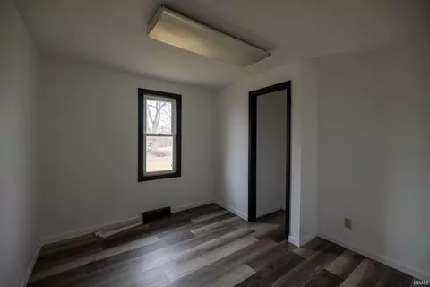 129 W Oak St, Dunkirk, IN 47336 photo 10