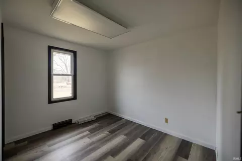 129 W Oak St, Dunkirk, IN 47336 photo 9