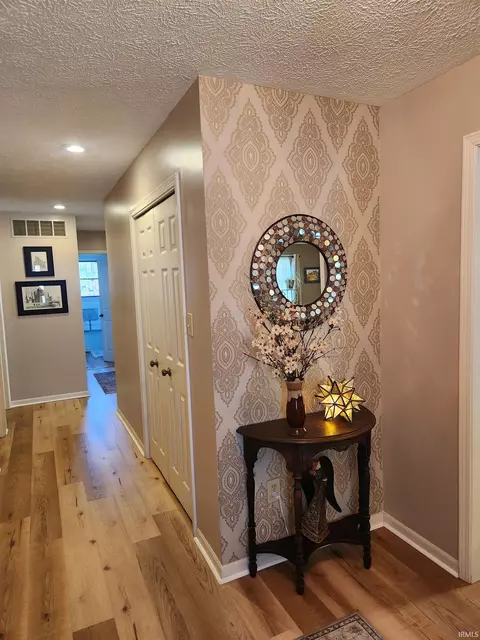 Entry Way - 2270 E Cape Cod Rd, Bloomington, IN 47401 photo 2 of 3