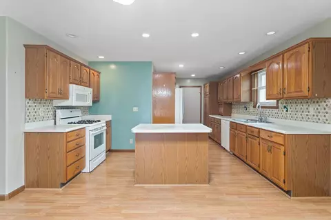19813 Willowbend Blvd, Bristol, IN 46507 photo 9