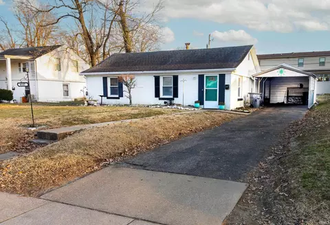 4537 E Chestnut St, Evansville, IN 47714