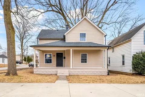 844 E Market St, Warsaw, IN 46580