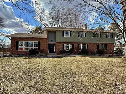 1308 N White River Ave, Petersburg, IN 47567