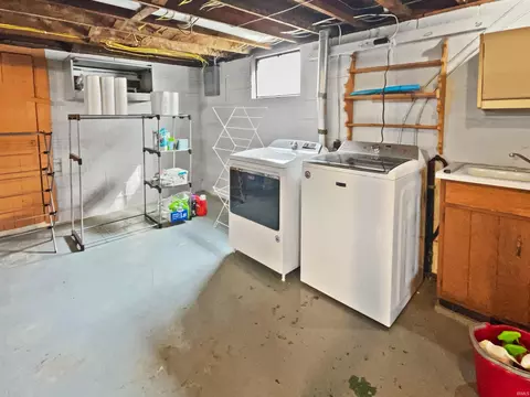 409 Wagner St, Jasper, IN 47546 photo 17