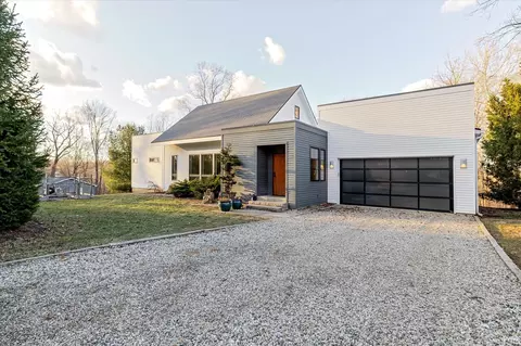 5767 E Kings Rd, Bloomington, IN 47408 photo 2