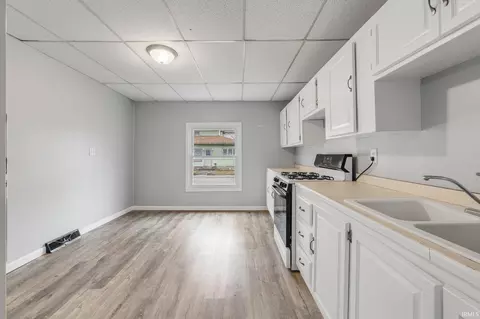 Kitchen - 401 S Lee St, Garrett, IN 46738 photo 3 of 3
