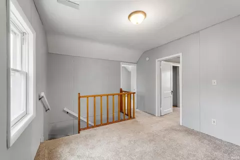 Entry Way - 401 S Lee St, Garrett, IN 46738 photo 4 of 5