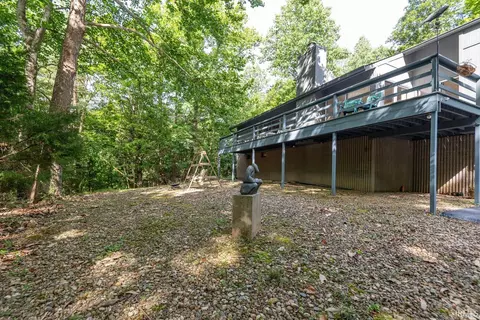 Exterior - 6880 E Trailway Dr, Bloomington, IN 47408 photo 9 of 10