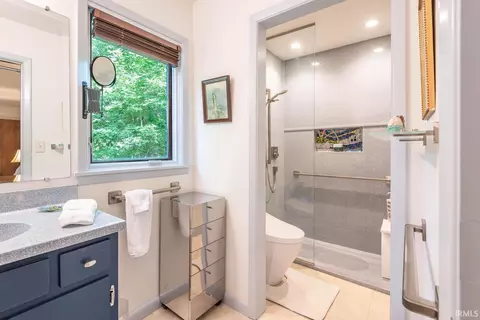 Bath - 6880 E Trailway Dr, Bloomington, IN 47408 photo 1 of 3