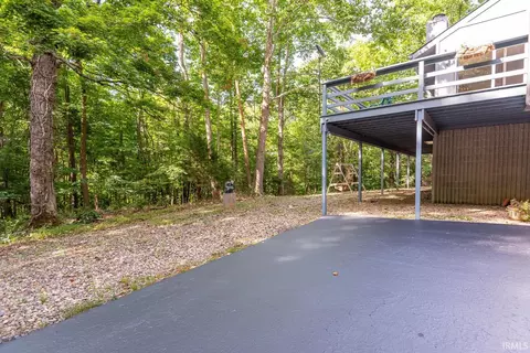 Exterior - 6880 E Trailway Dr, Bloomington, IN 47408 photo 7 of 10