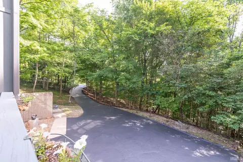 Exterior - 6880 E Trailway Dr, Bloomington, IN 47408 photo 5 of 10