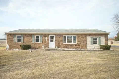 2296 Sycamore Dr, Rochester, IN 46975