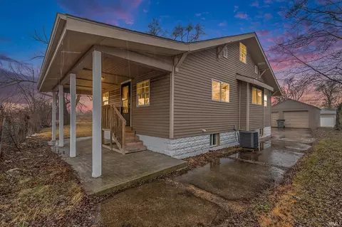 3105 S Main St, Elkhart, IN 46517