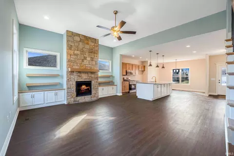 Living - 7702 Haven Blvd, Fort Wayne, IN 46804 photo 4 of 5