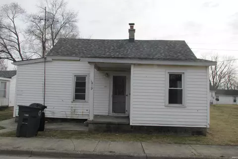 1419 W 16th St, Muncie, IN 47302