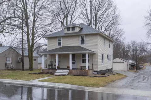 110 E Patterson St, Lakeville, IN 46536