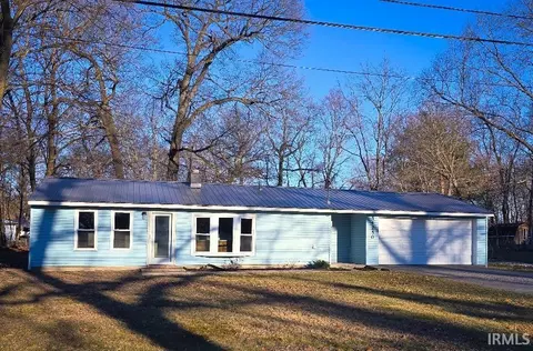 54250 Northwood Dr, Elkhart, IN 46514