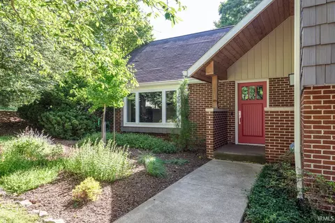 3011 S Stratford Dr, Bloomington, IN 47401