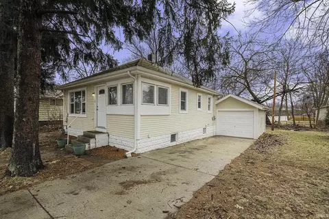 1438 Hudson St, Elkhart, IN 46516