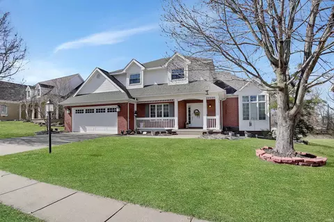 15000 Kingsmont Dr, Evansville, IN 47725