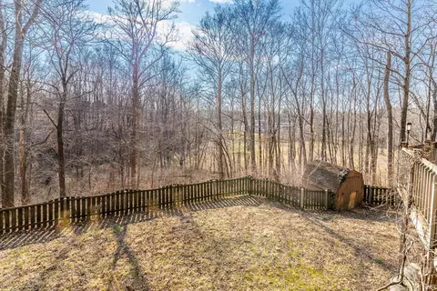 2502 E Roundhill Ln, Bloomington, IN 47401 photo 32