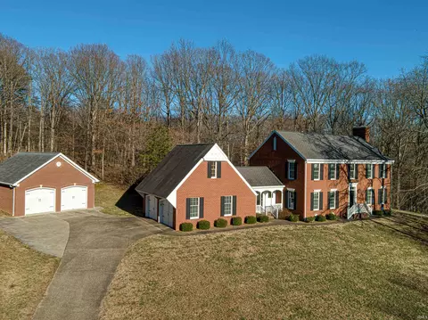11827 Tahoe Dr, Evansville, IN 47720