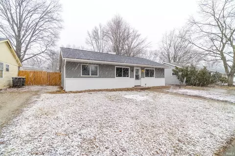 2501 Hazelwood Ave, Fort Wayne, IN 46805