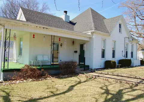 3001 Forest Ave, Evansville, IN 47712
