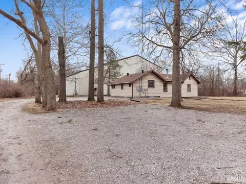 2818 12 Reed Rd, Fort Wayne, IN 46815