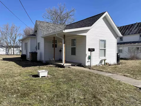 709 E Short St, Winchester, IN 47394