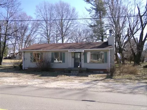 642 Elm St, Rockport, IN 47635