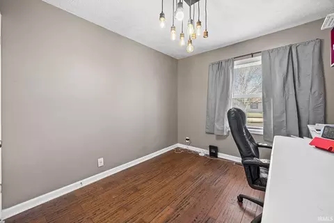 404 E Franklin St, Colfax, IN 46035 photo 16