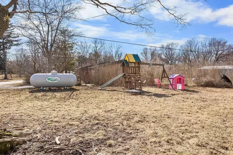 404 E Franklin St, Colfax, IN 46035 photo 27